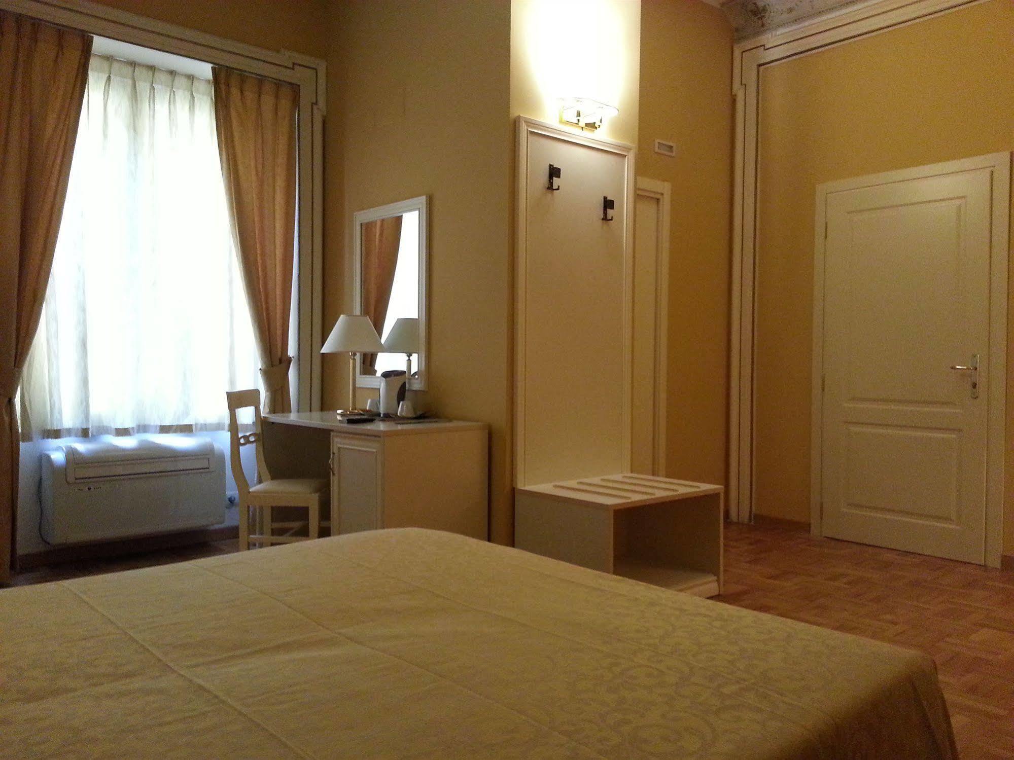 Dg Prestige Room Roma Esterno foto