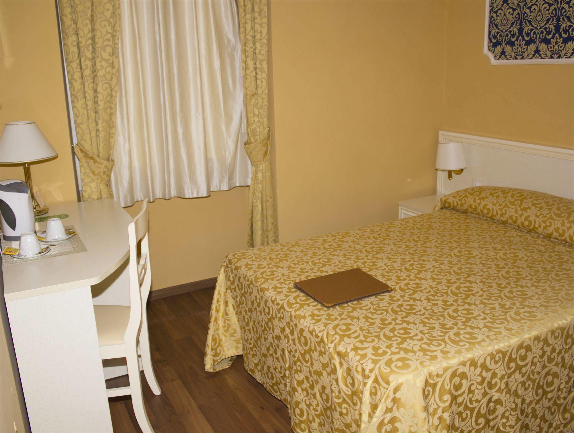 Dg Prestige Room Roma Esterno foto